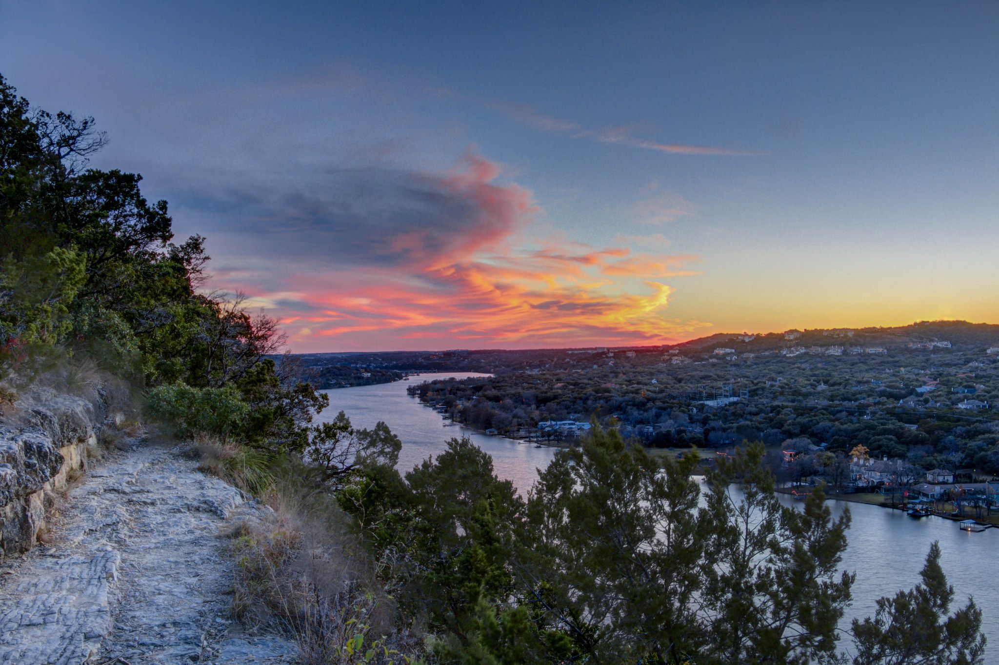 a picture of mount bonnell in austin texas.