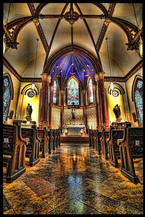 a picture of st mary Cathedral in austin texas.